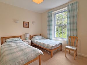 Photo 6- click for photo gallery